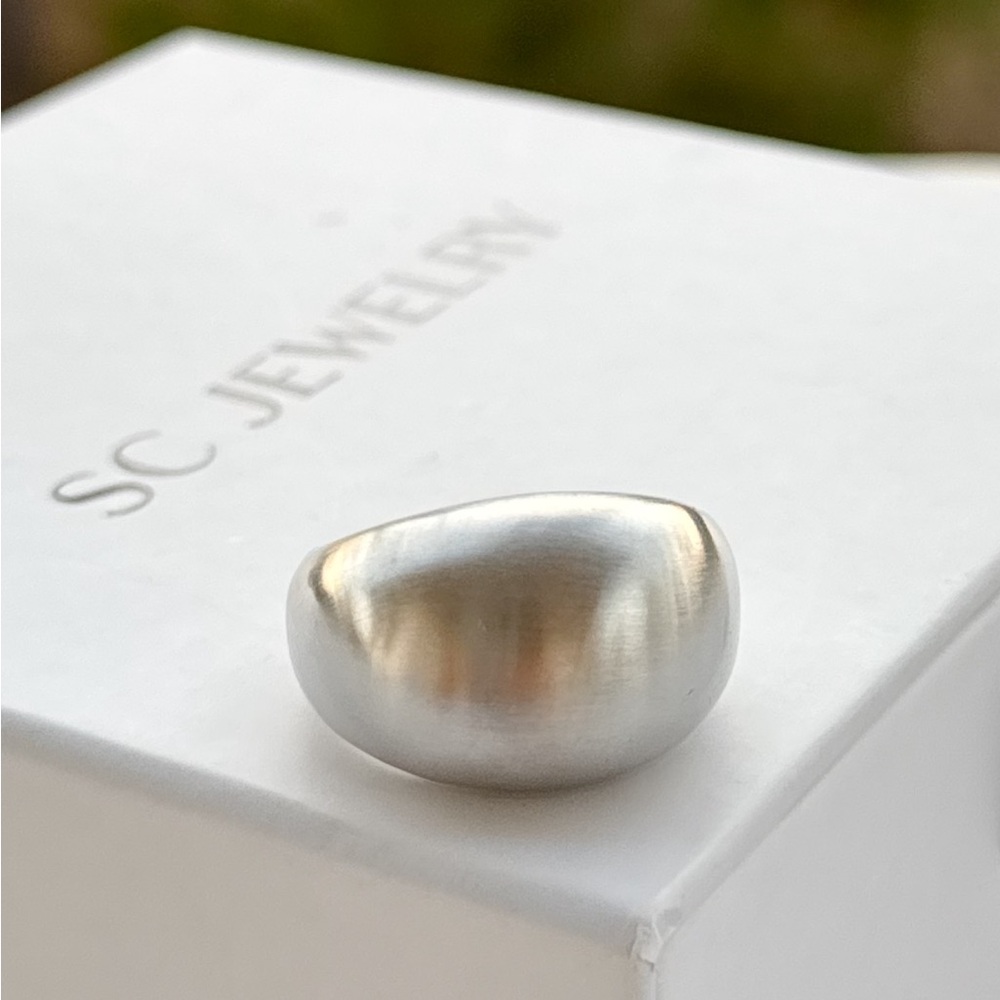 Limited Edition French Dome Ring - Brushed Silver Platinum Plated - Picture 4 of 10
